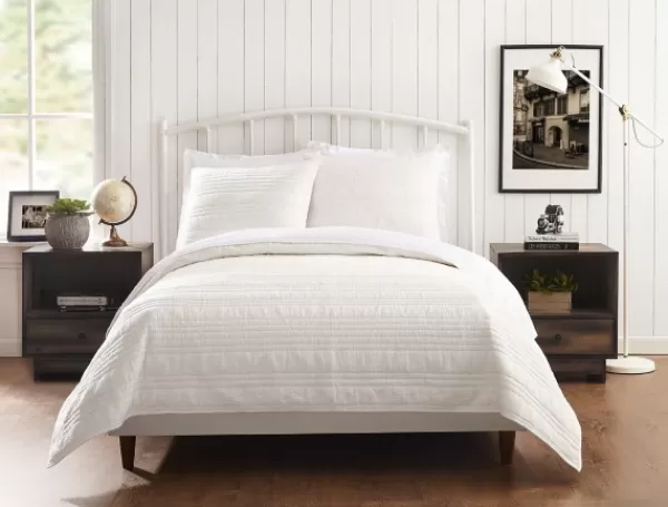 Quilts-Kirkland's Home Atmosphere King Quilt White