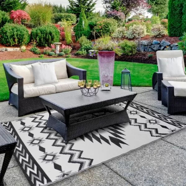 Outdoor Rugs-Kirkland's Home Black And White Aztec Outdoor Area Rug, 4X6 Black/White