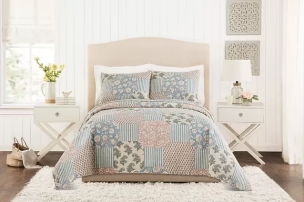 Quilts-Kirkland's Home Blue And Rose Patchwork Full/Queen 3-Pc. Quilt Set Blue/Pink