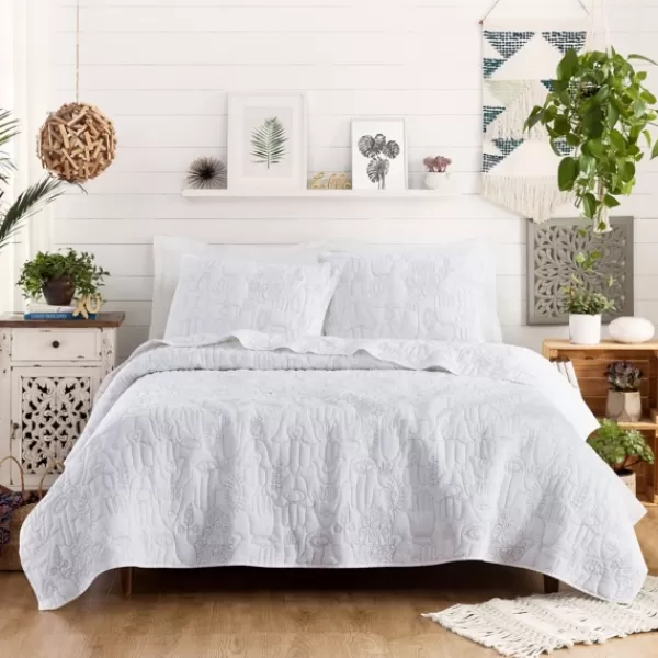 Quilts-Kirkland's Home Justina Blakeney Cloud Hamsa King Quilt Set White