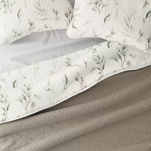 Quilts-Kirkland's Home Watercolor Leaves Reversible 3-Pc. King Quilt Set White/Green/Tan