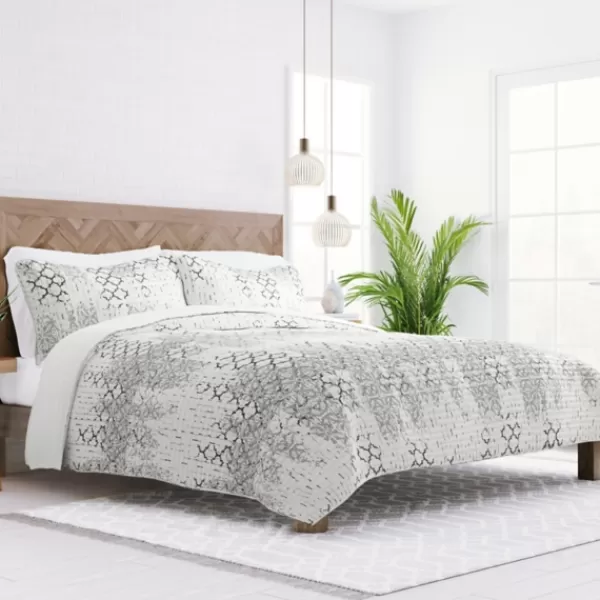 Quilts-Kirkland's Home White Trellis Reversible 2-Pc. Twin Quilt Set White/Gray